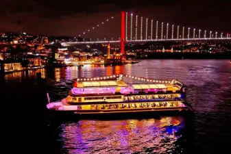 Bosphorus Dinner Cruise with Show and Private Table – Istanbul