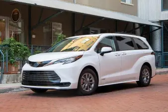 Kuwait Airport (KWI) to Kuwait City Hotels – Arrival Transfer