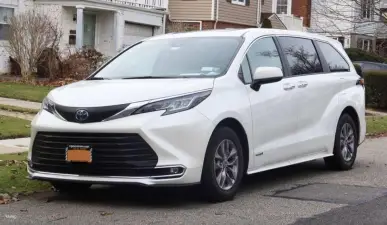 Riyadh City Private Charter Car Day Tour – English-Speaking Driver