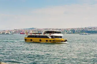 Istanbul: Bosphorus Boat Tour and Golden Horn Cruise
