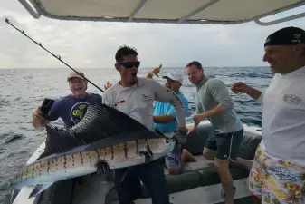 Private Sport Fishing Charter – 38ft Speedboat, South Pearl Islands