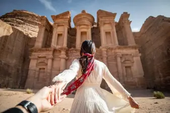 Romantic Guided Tour in Petra – Love Stories and Sights
