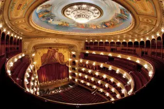 Teatro Colon Skip-the-Line Tour – Palaces of Buenos Aires