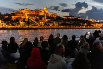 Danube River Evening Sightseeing Cruise in Budapest