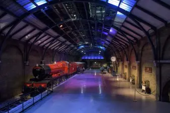 Round-trip Train from London: Harry Potter Studio Tour with Unlimited Stay