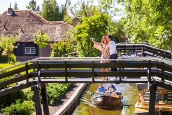 Netherlands Giethoorn Day Tour from Amsterdam