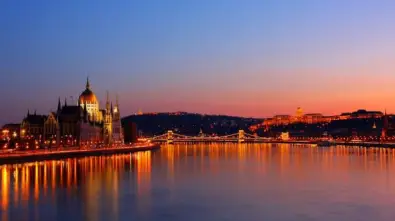 Danube River Evening Cruise with Beverage | Budapest